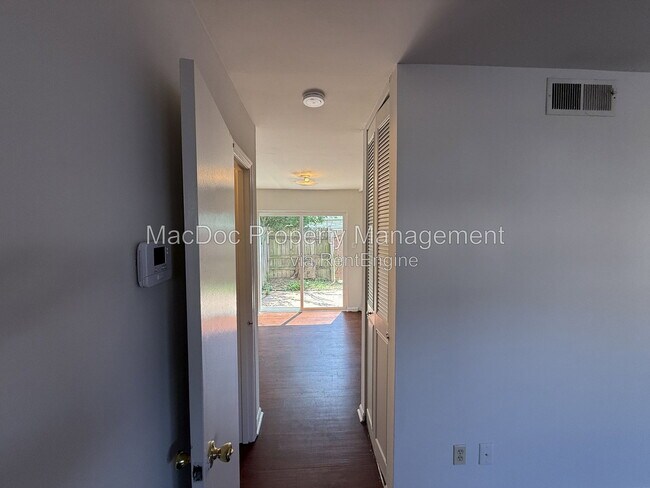 110 Hughey Ct