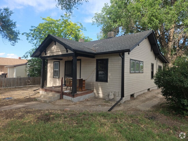 Building Photo - 1226 Van Buren St Rental