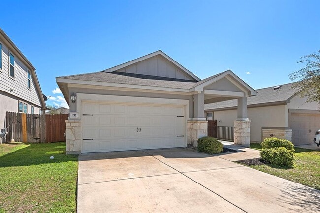 Photo - 217 McFarland St