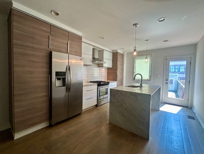 Building Photo - 758 Morton St NW Rental