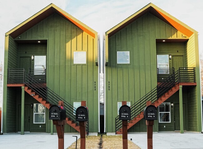 Photo - 9705 Garcroft St