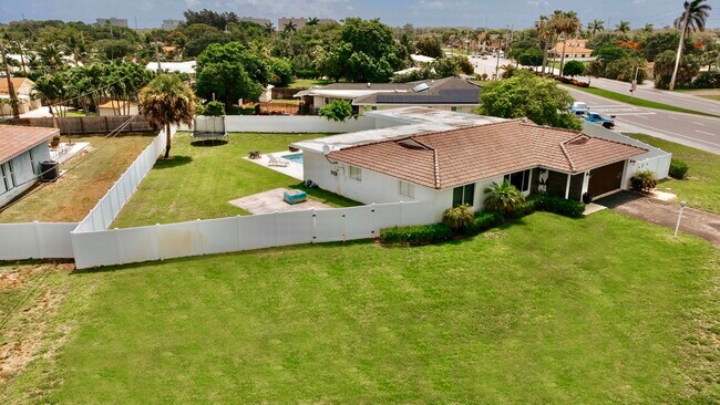 Photo - 4000 NW 3rd Ave