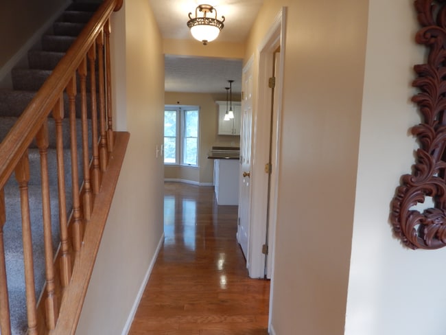 Photo - 20 Lexington Ct