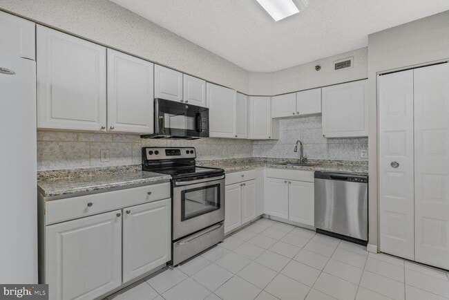 Photo - 5501 Seminary Rd Unit 1502S