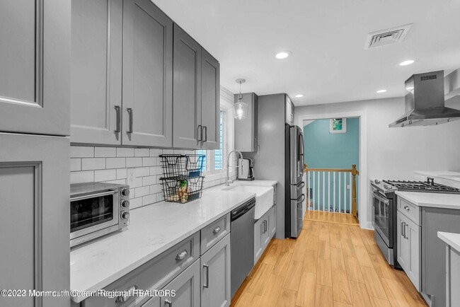 Photo - 416 Roosevelt Ave