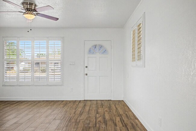 Photo - 3519 W Orchid Ln