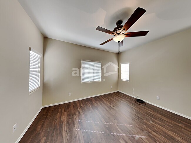 Photo - 4730 E Redfield Rd