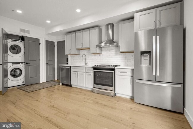 Photo - 4339 Harrison St NW Unidad 3