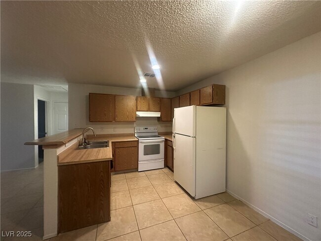 Photo - 1873 Dwarf Star Dr Unidad 245