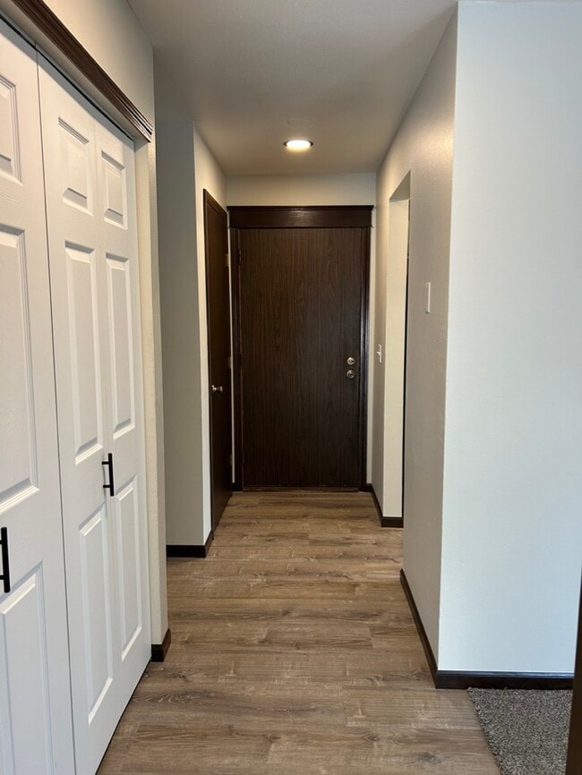 Photo - 2125 Camelot Court