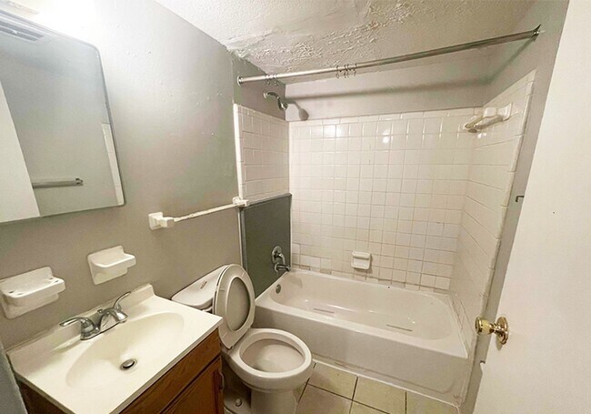 Photo - Beecher Flats