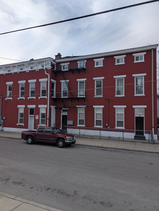 Building Photo - 1040 Marshall Ave Unit Meyer