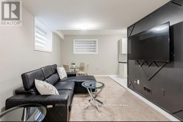 Photo - 54 Spachman St