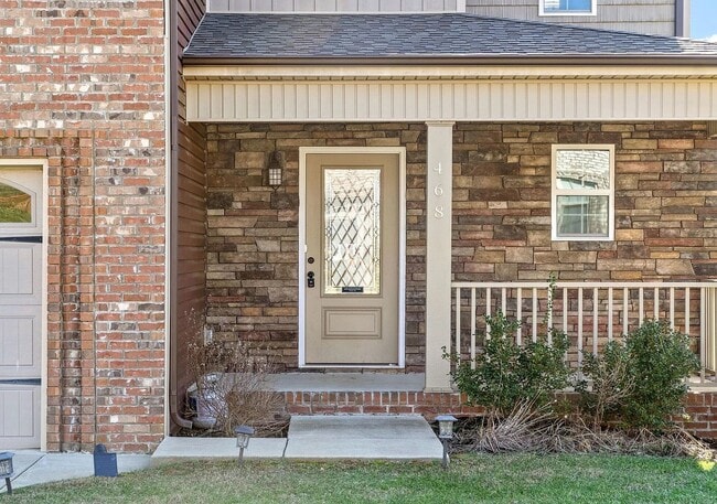 Photo - 468 Mirren Cir