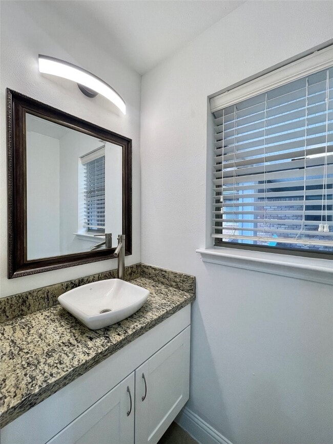 Photo - 6210 Queensloch Dr