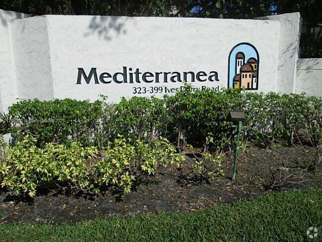 Building Photo - 2 bedroom in North miami Beach FL 33179 Rental