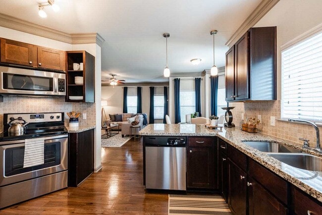 Building Photo - Live the Lifestyle You Deserve! Unit CSL Rental