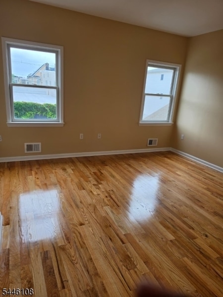 Photo - 331 Niles St