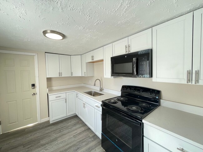 343 Hayward St Unit 3