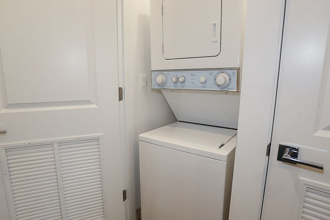 Photo - 3920 N Janssen Ave Unit 3E