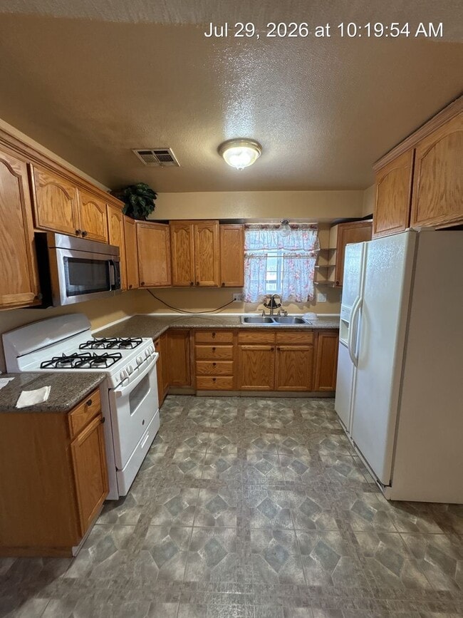Photo - 1737 W Buena Vista Ave