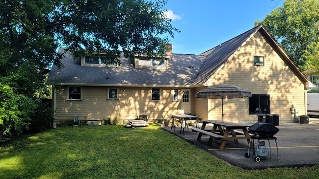 Photo - 618 Barron Blvd