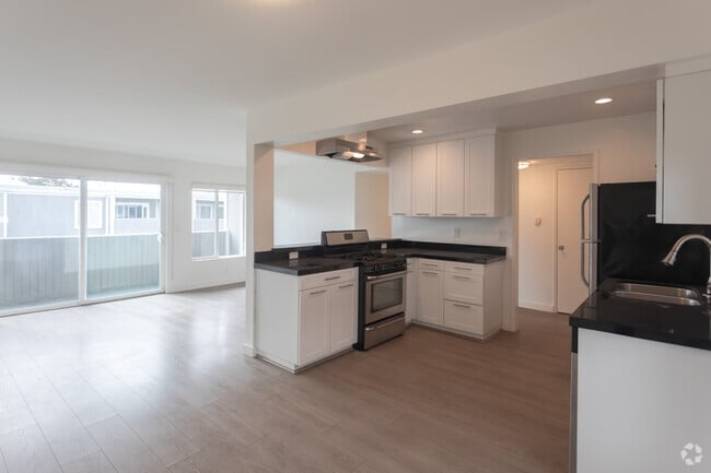 2BR,2BA - 1000SF - Kitchen - The Arizona