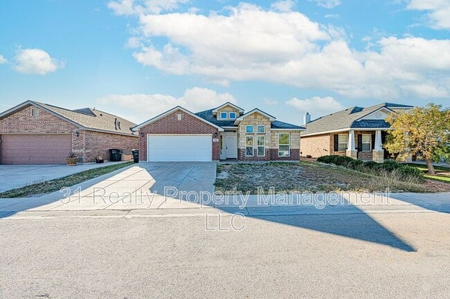 Photo - 708 E 97th St