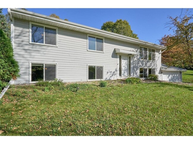 Building Photo - 8106 Dakota Ln