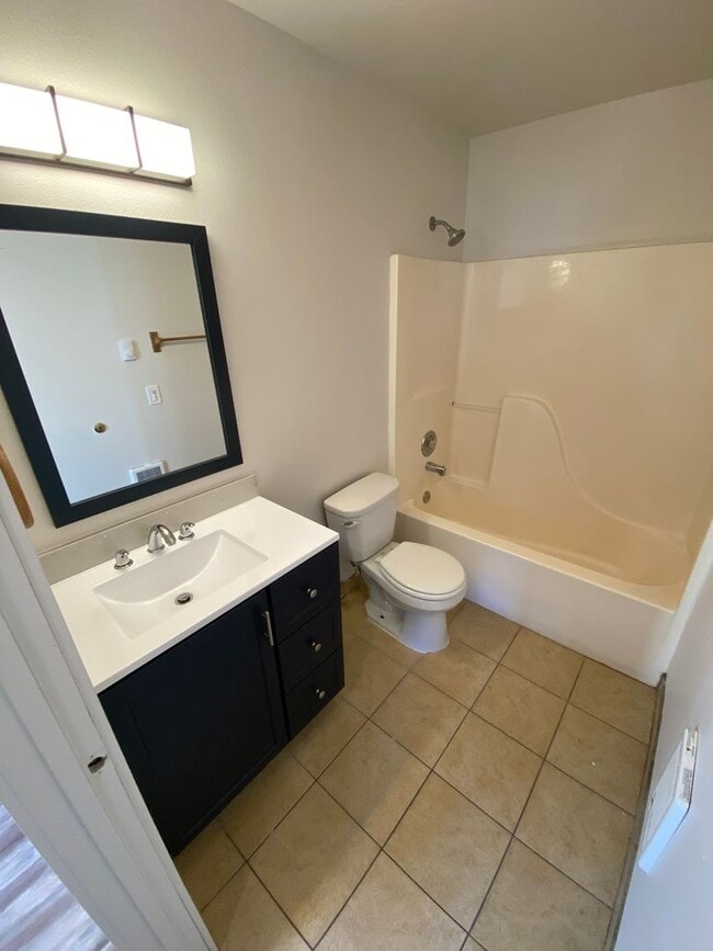 Photo - Newly Remodeled! Close to CWU 4 Rooms !!