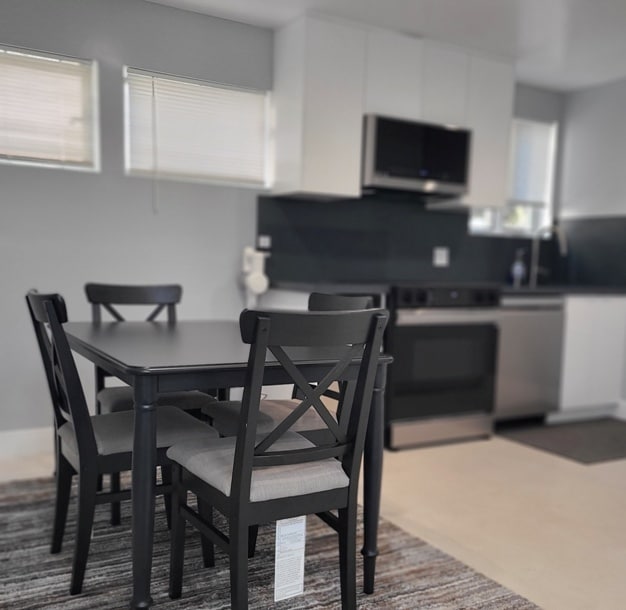 2504 23rd St Unit B Like a House Private