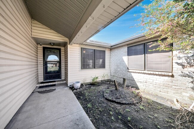 Photo - 14802 Scotter Dr