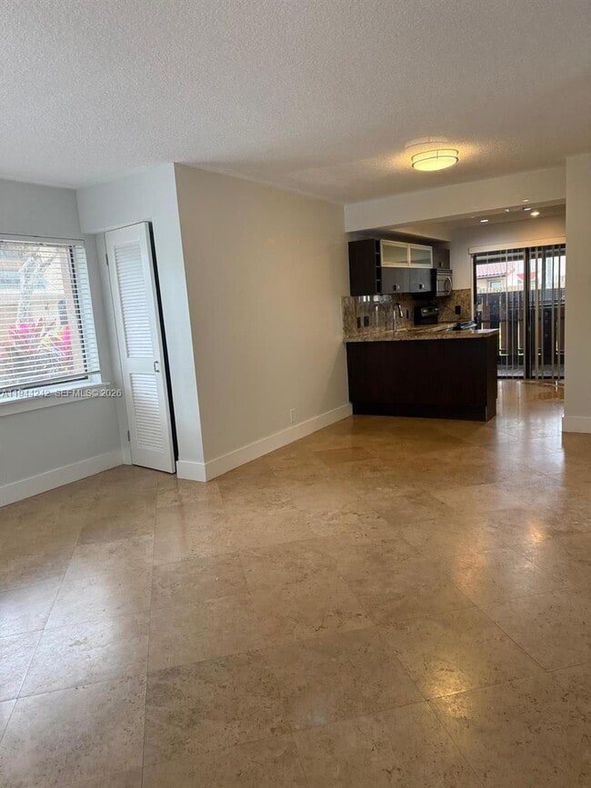 Photo - 118 Wimbledon Lakes Dr