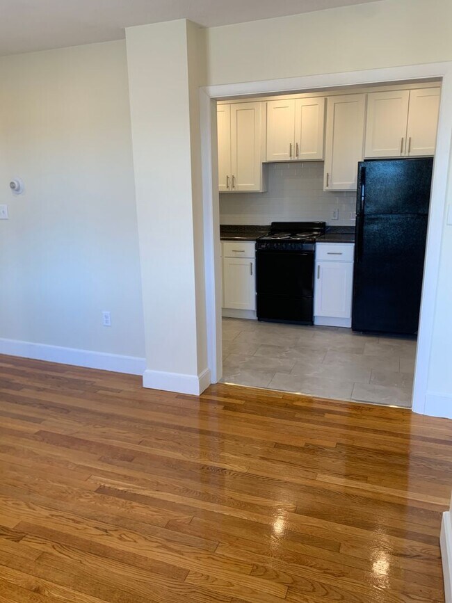 Photo - 314 Tappan St