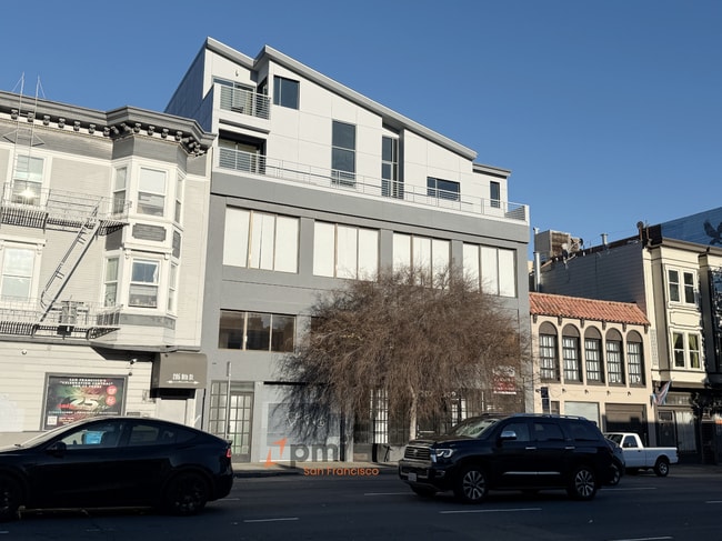 Building Photo - Ultimate City Retreat, Top Floor Two Story 3bd /2ba Penthouse Unit 401