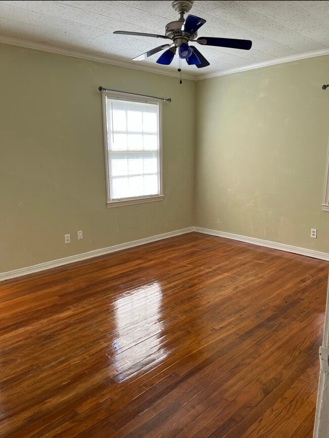 Photo - 1031 Oakland Dr