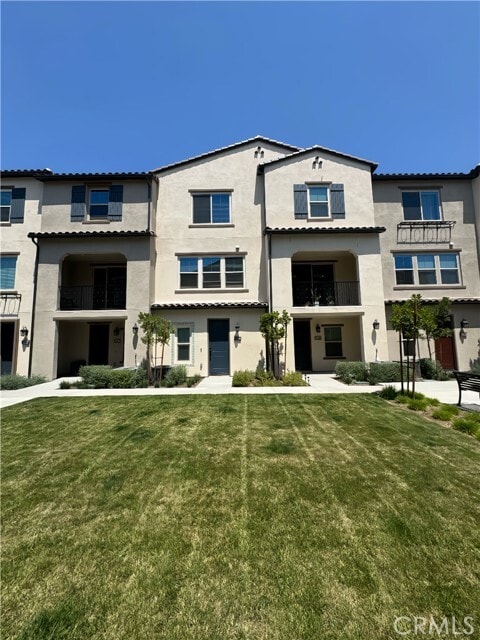 Photo - 2601 Durfee Ave Townhome