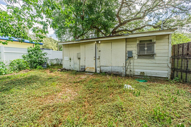 Photo - 10704 N Annette Ave