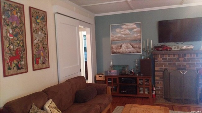 Photo - 352 Surf Rd
