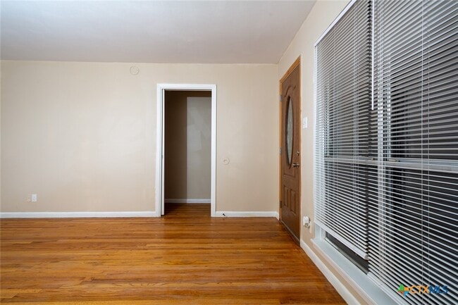 Photo - 1405 Missouri Ave