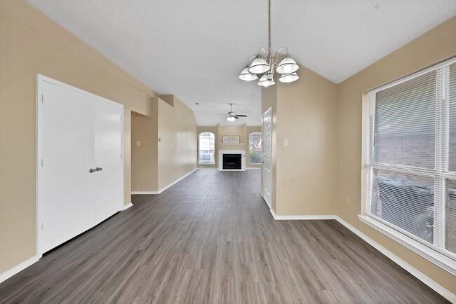 Photo - 4308 Elliott Oaks Dr