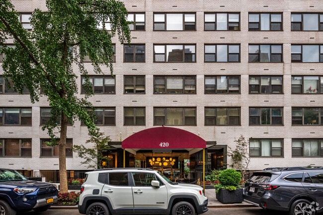 Photo - 420 E 51st St