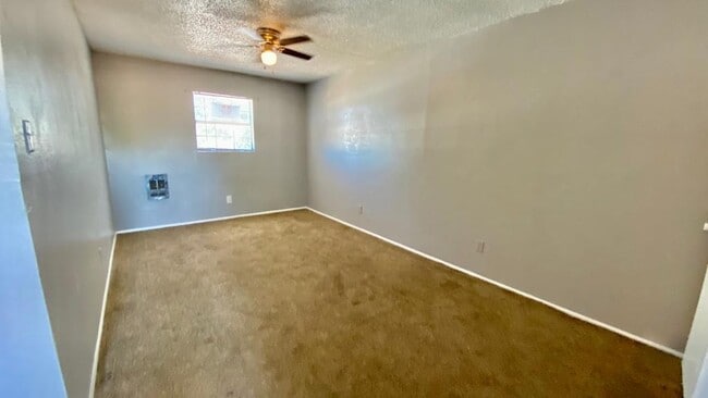 Photo - 909 W 21st St Unit LOFT