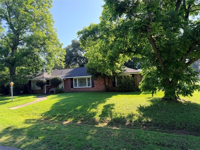 Photo - 1506 Smith St