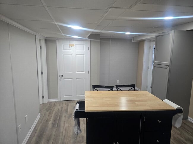 Photo - 5 Verdun Ave Unit Basement apartment