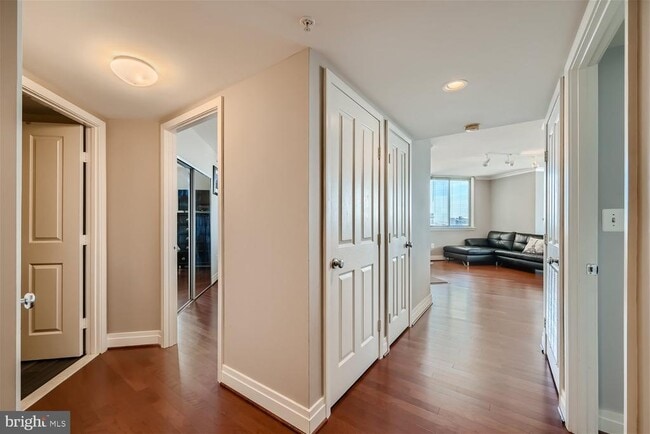 Building Photo - 414 Water St Unit 2302