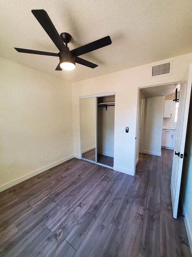 CHARMING 1-BEDROOM HOME NEAR DOWNTOWN GLENDALE