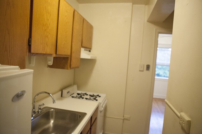 Photo - Frontenac Apartments