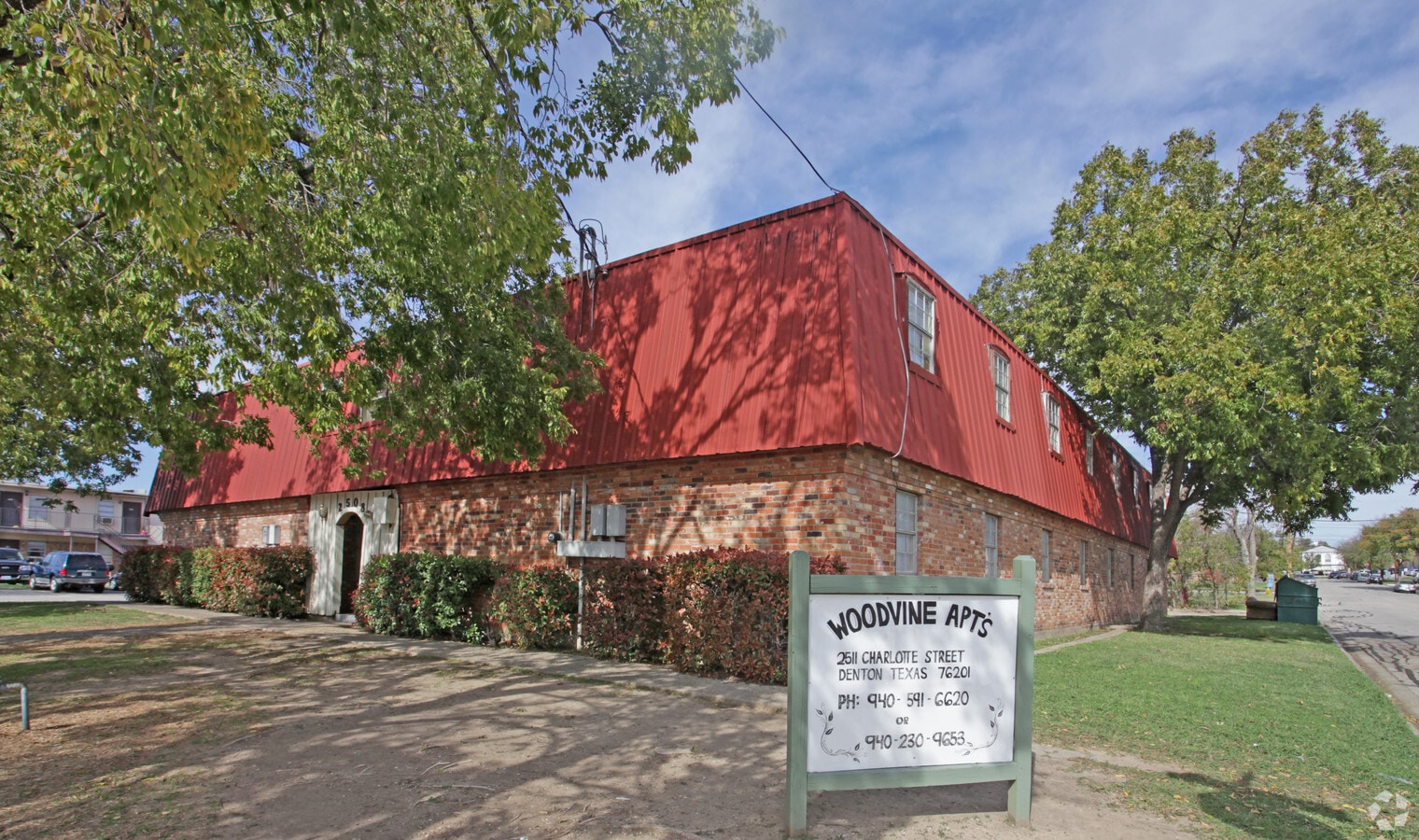 Photo - Woodvine Apartments