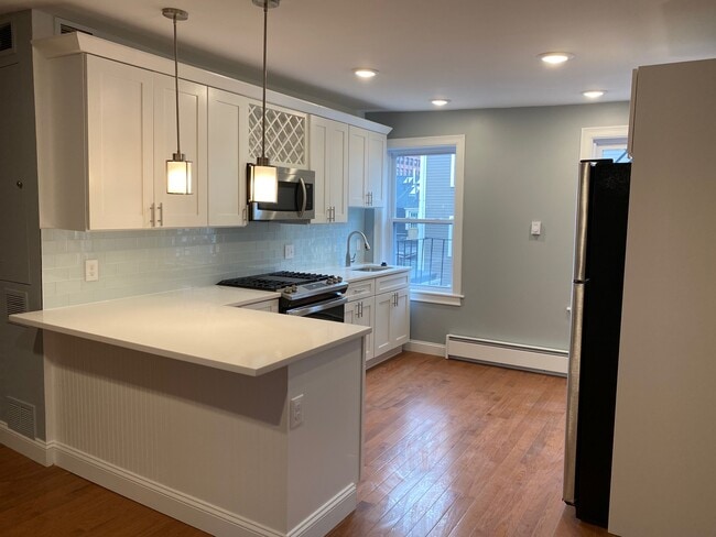 Photo - 35 Chelsea St Unit 3